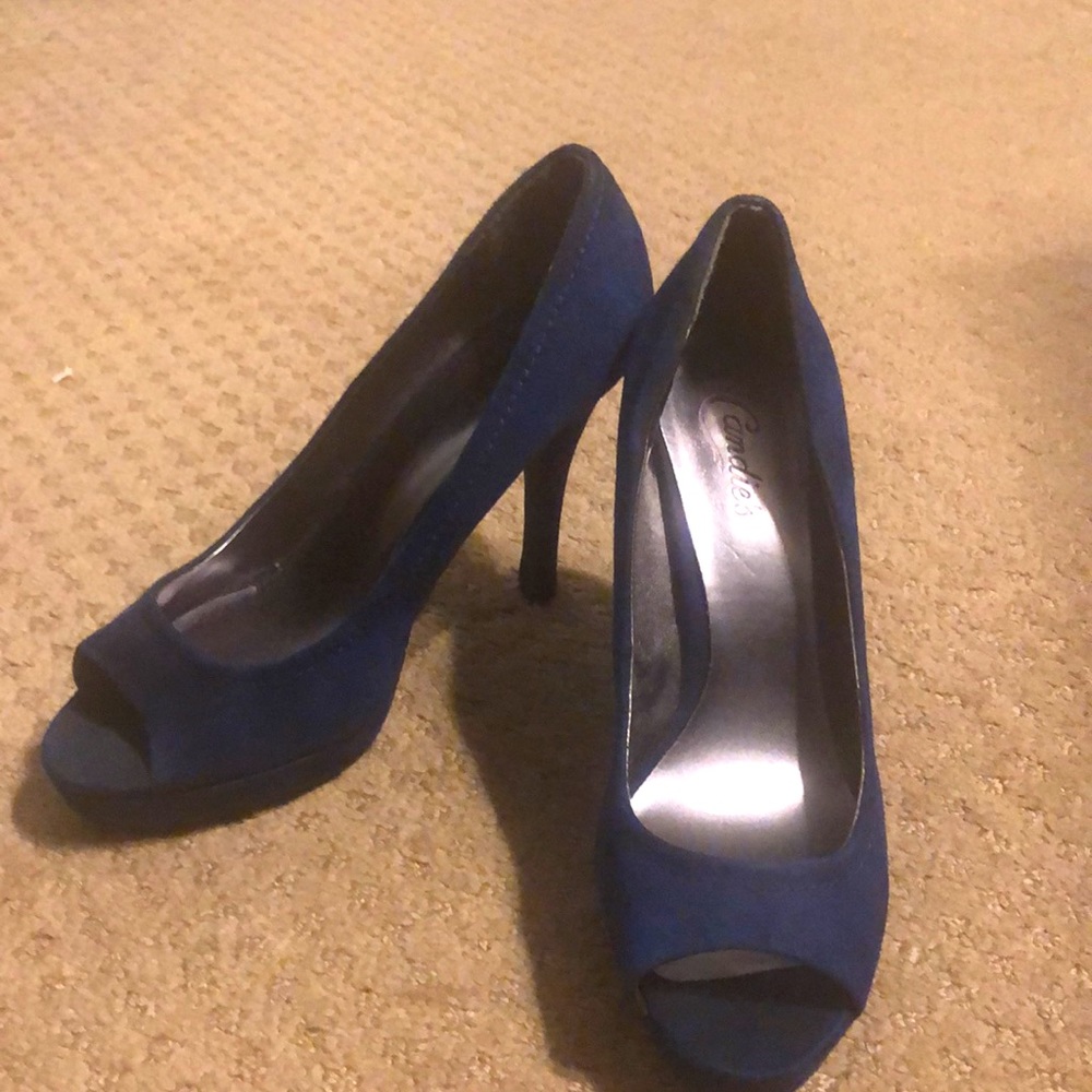Blue velvet heels. Peep toe size 9